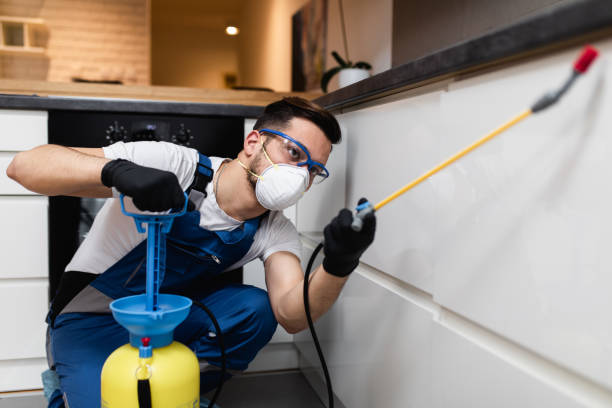 Best Exterminator Services  in Dade City North, FL